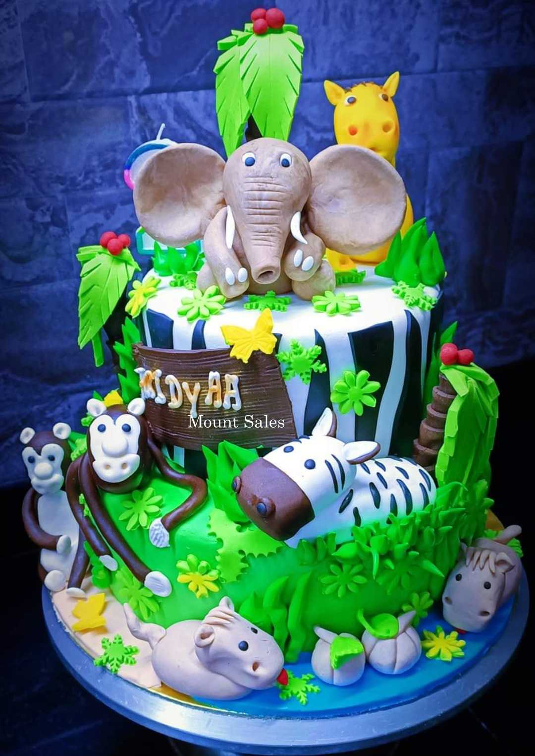 Premium RED N White Velvet Cake